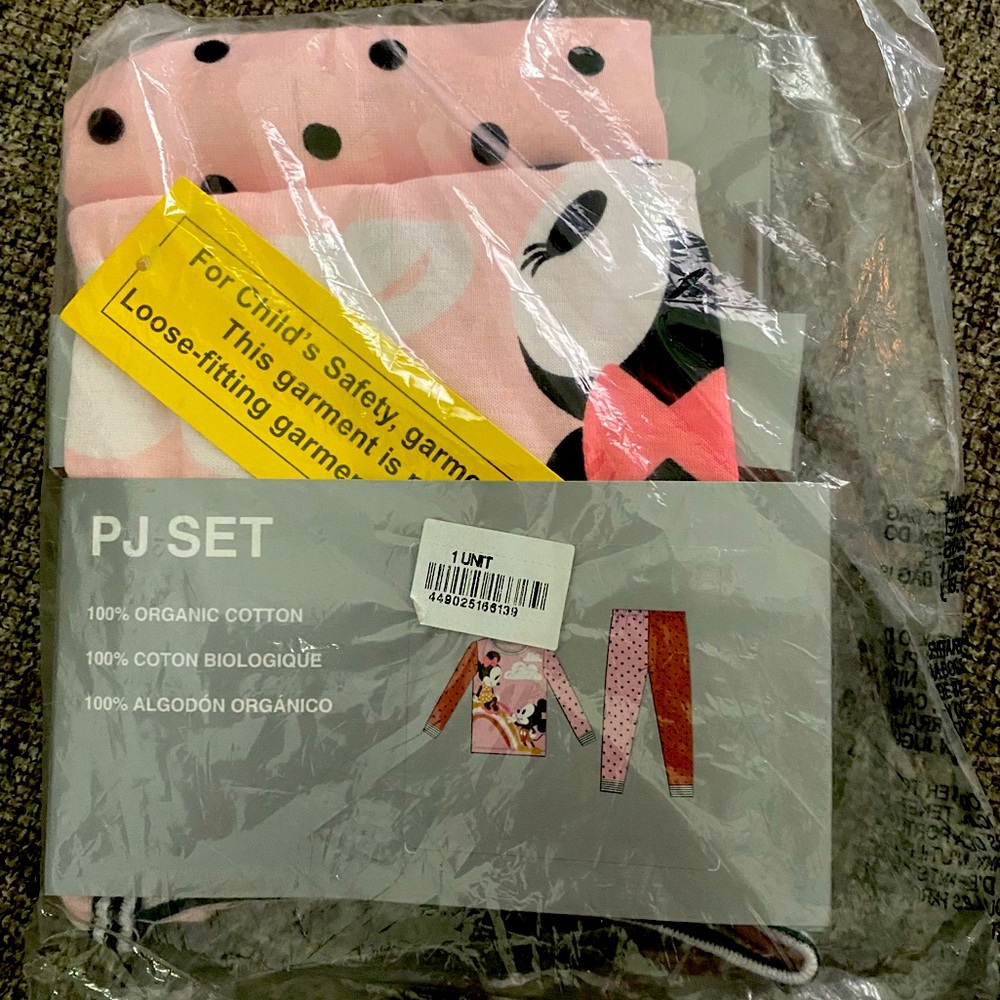 Brand New Mickey and Minnie Mouse Pajamas PJ Pals for Kids Size 2
